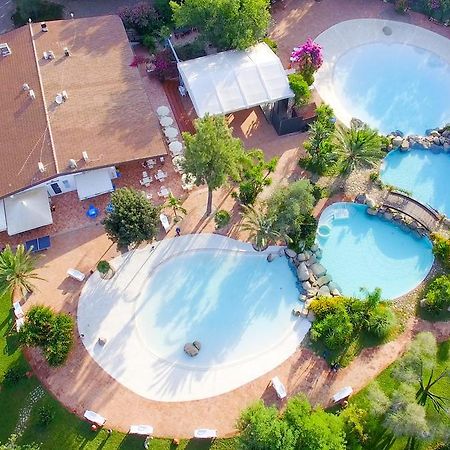 Camping Villaggio L'Ultima Spiaggia バリ・サルド エクステリア 写真