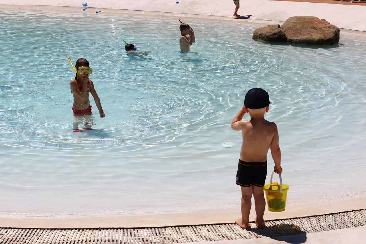 Camping Villaggio L'Ultima Spiaggia バリ・サルド エクステリア 写真